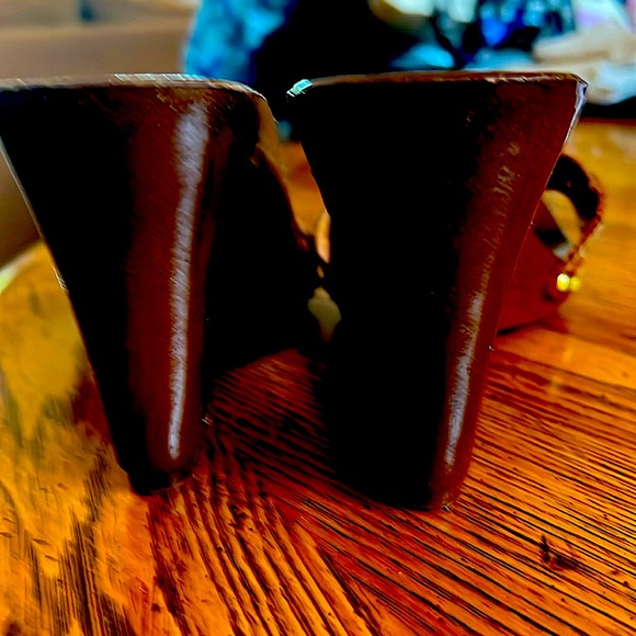 Heels😃Charles David Italy7.5BrownLeatherUnique designCable&StitchingVGCondition - Picture 5 of 8